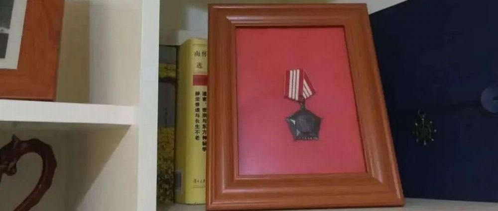 最年轻副科的&ldquo;叛逆&rdquo;：跳出体制当月薪1K的学徒｜这个90后监察人把 &ldquo;折腾&rdquo; 当修行，越干越上头